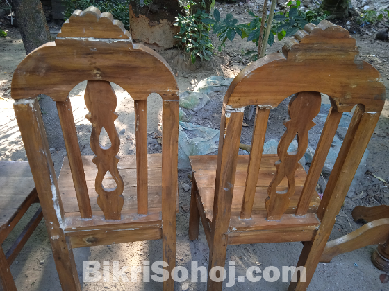 ডাইনিং টেবিল ৪টি চেয়ার সহ